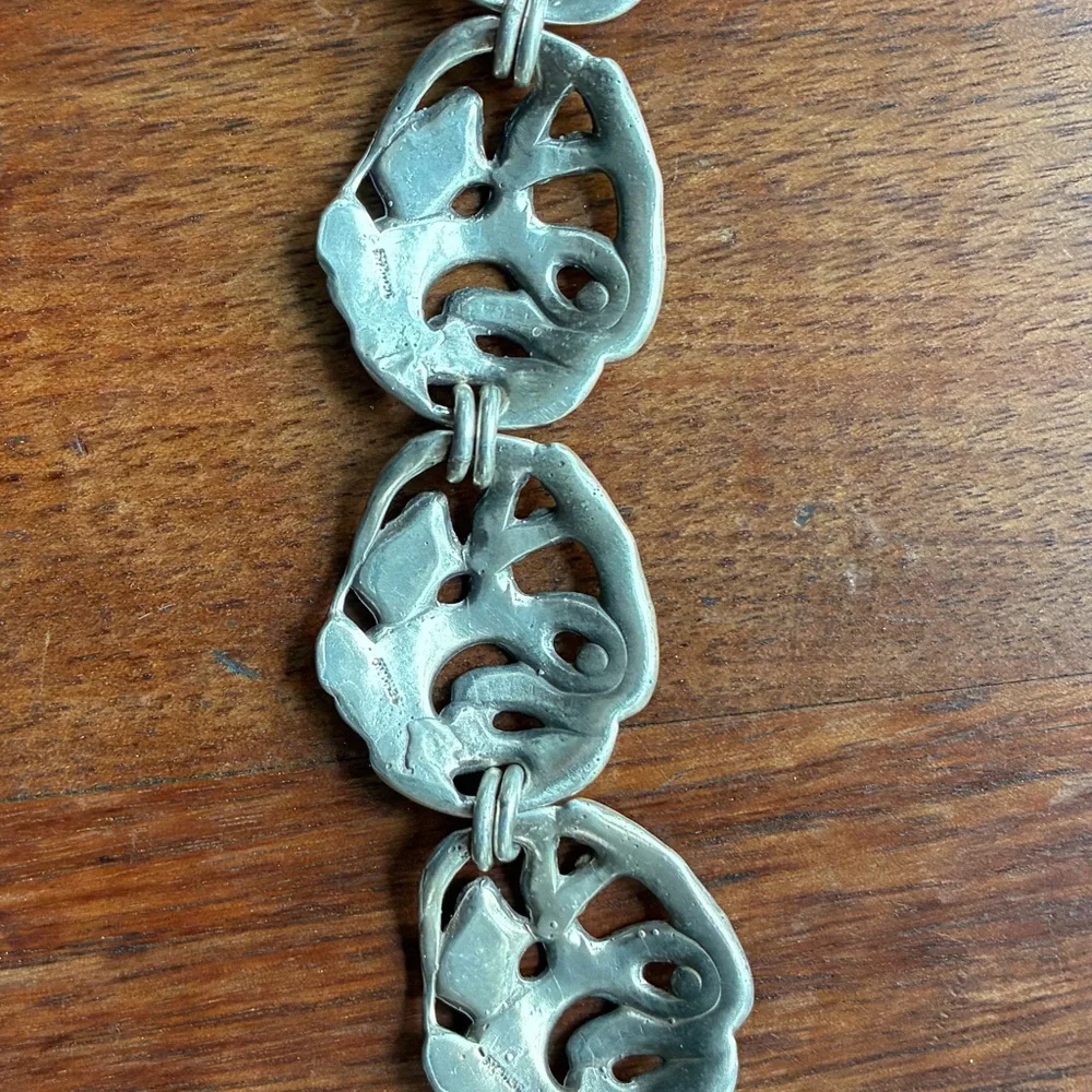 Elegant Silver Women's Bracelet